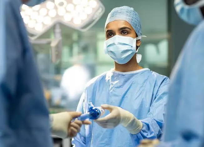 doktor-cerrahi-onluk-6981d409a162e